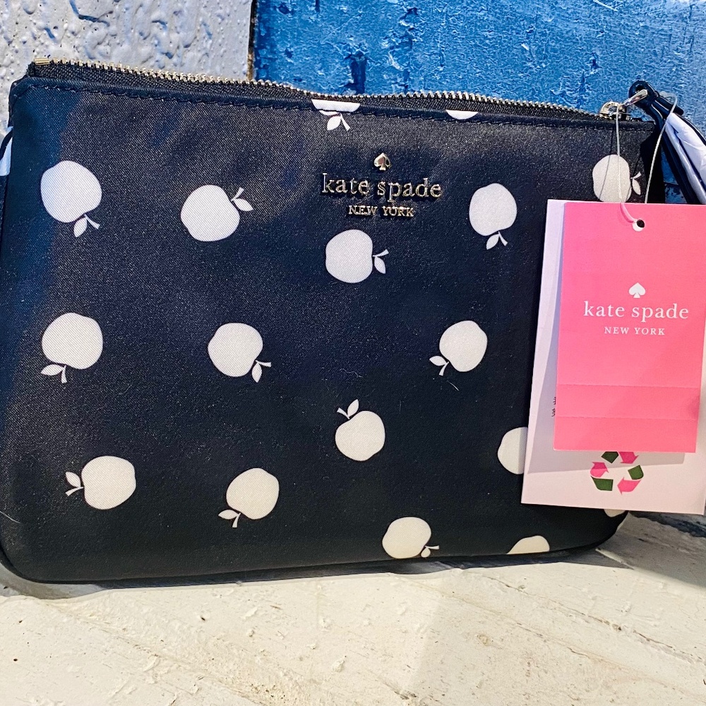 Kate Spade - Wristlet (Chelsea the Little Better Orch in Black)